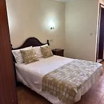 Casa Rainha Dª Amelia Hostel