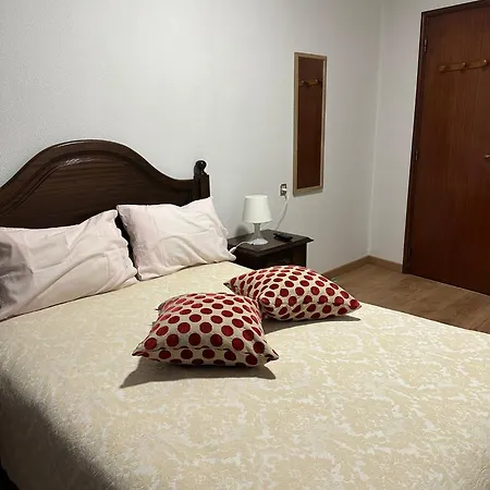 Casa Rainha Dª Amelia Хостел Термаш-де-Сан-Педру-ду-Сул