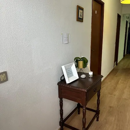Casa Rainha Dª Amelia Хостел *