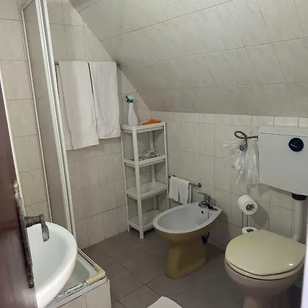 Casa Rainha Dª Amelia Хостел